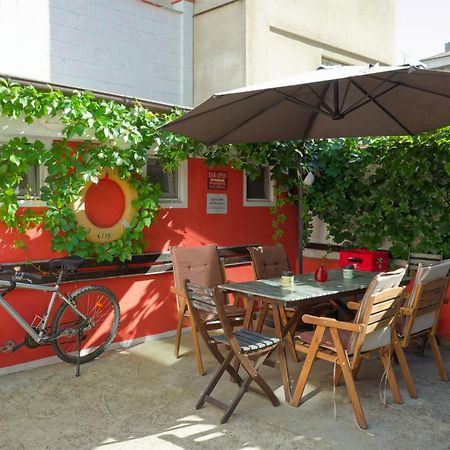 Nomado Hostel Varna Exterior photo